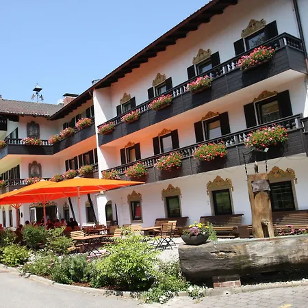 Farbinger Hof 3*