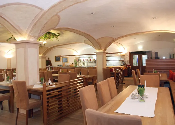 Farbinger Hof 3*